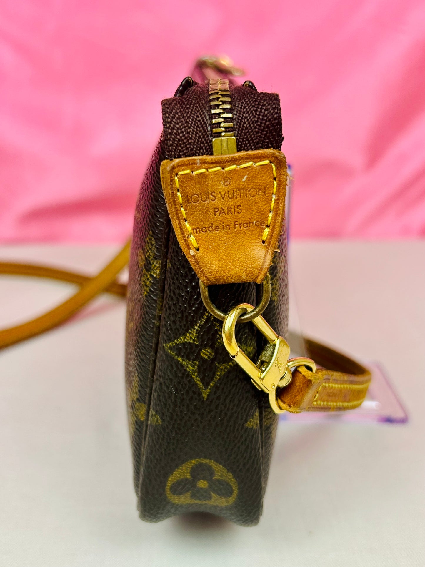 Pochette Accessories