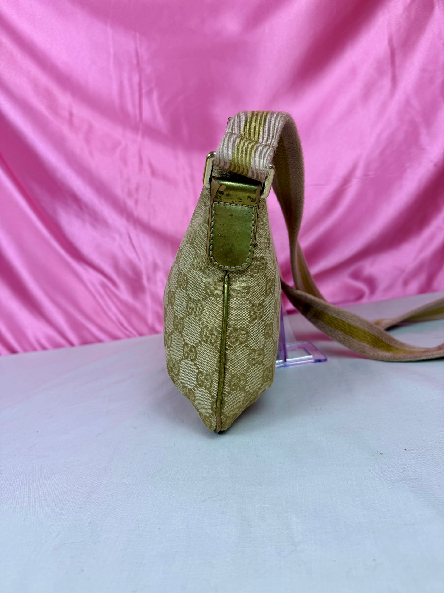 Gucci Metallic Messenger