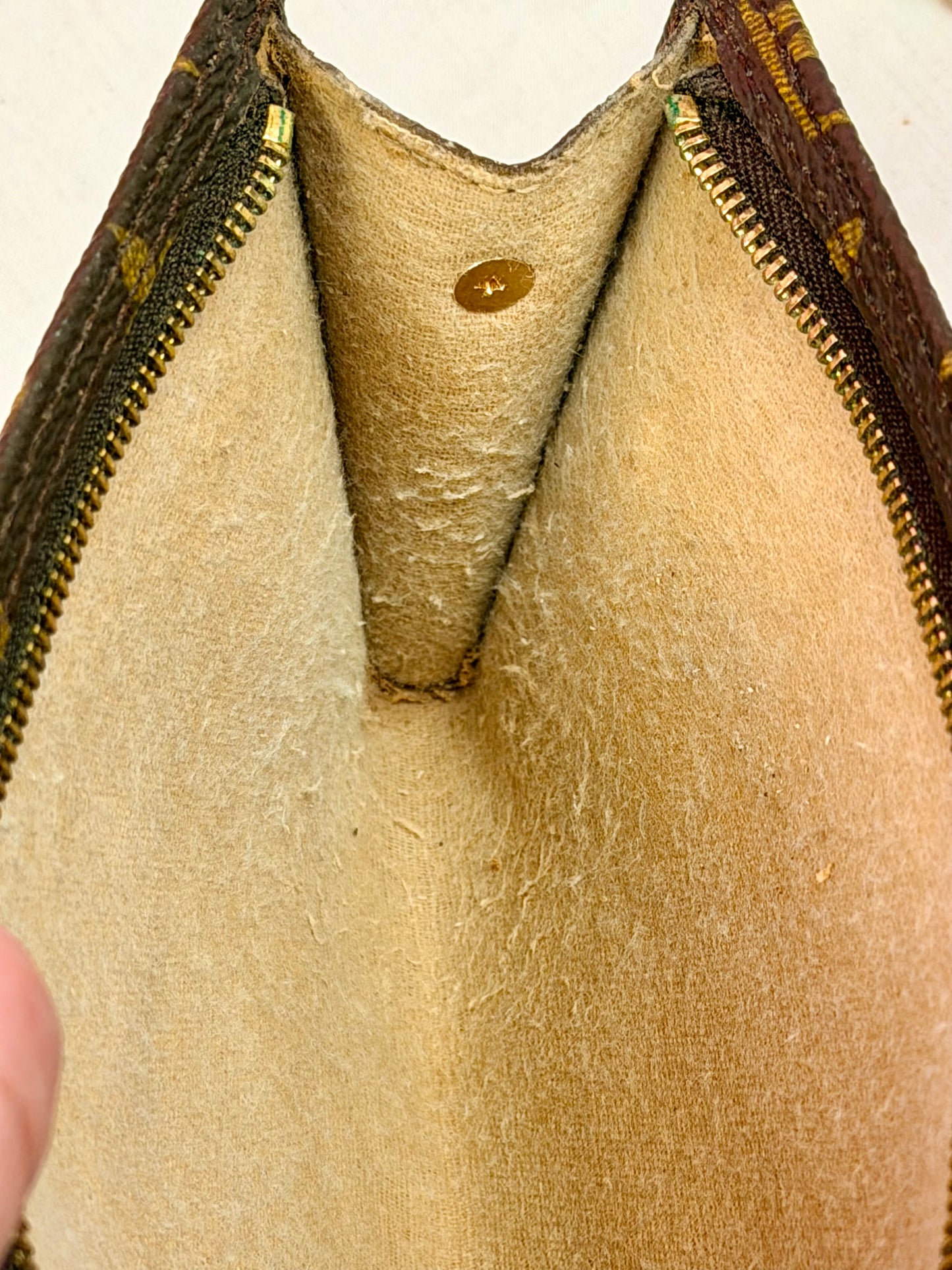 Bucket Pouch GM on Chain
