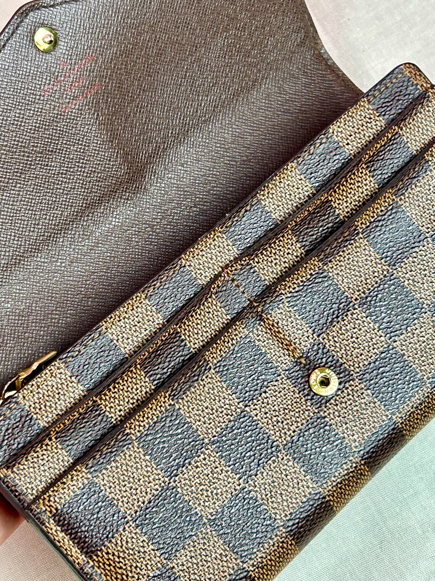 New Model Sarah Wallet in DE