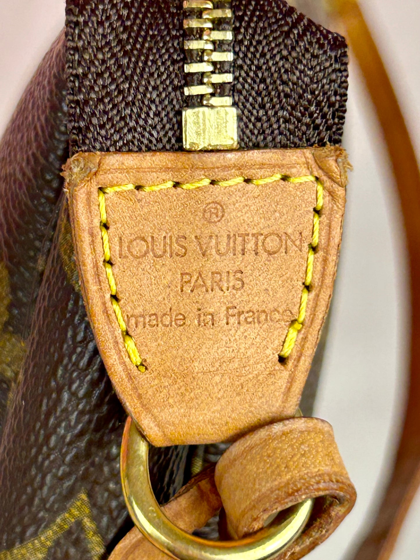 Pochette Accessories