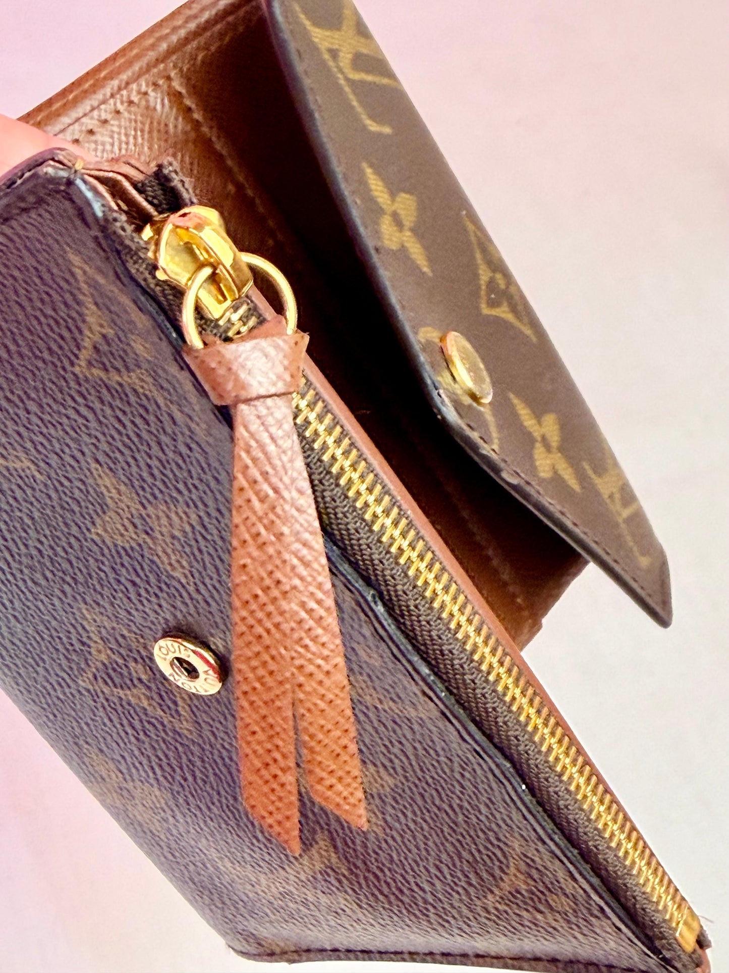 Victorine Compact Wallet in Monogram/Brown