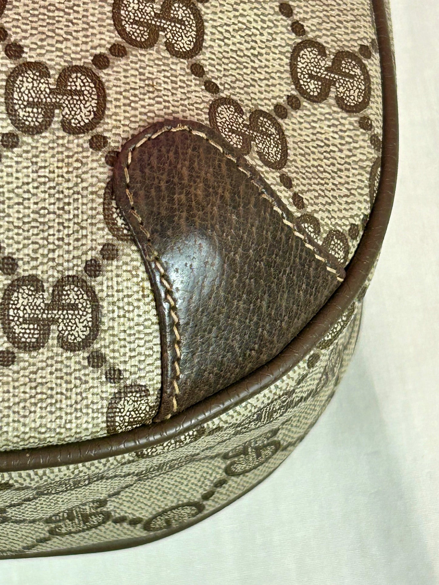 Medium Vintage Supreme