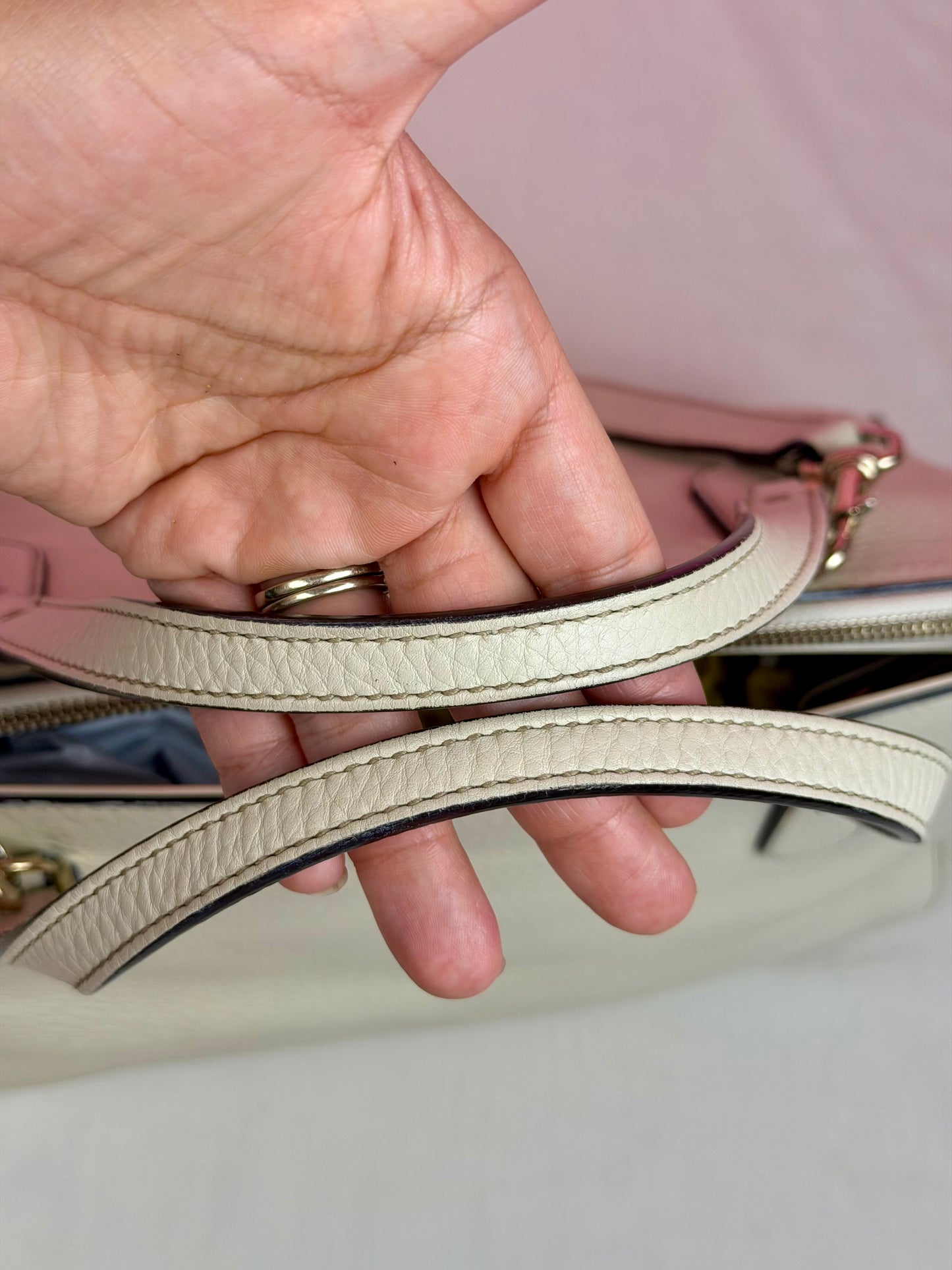 White Leather Interlocking G