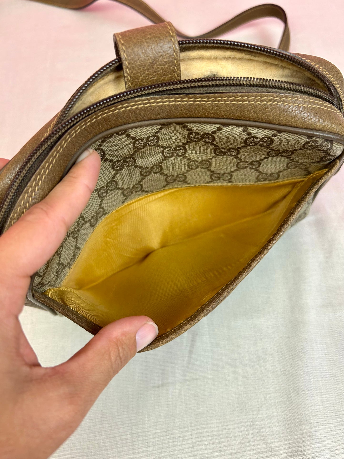 Sherry Line Sling Gucci