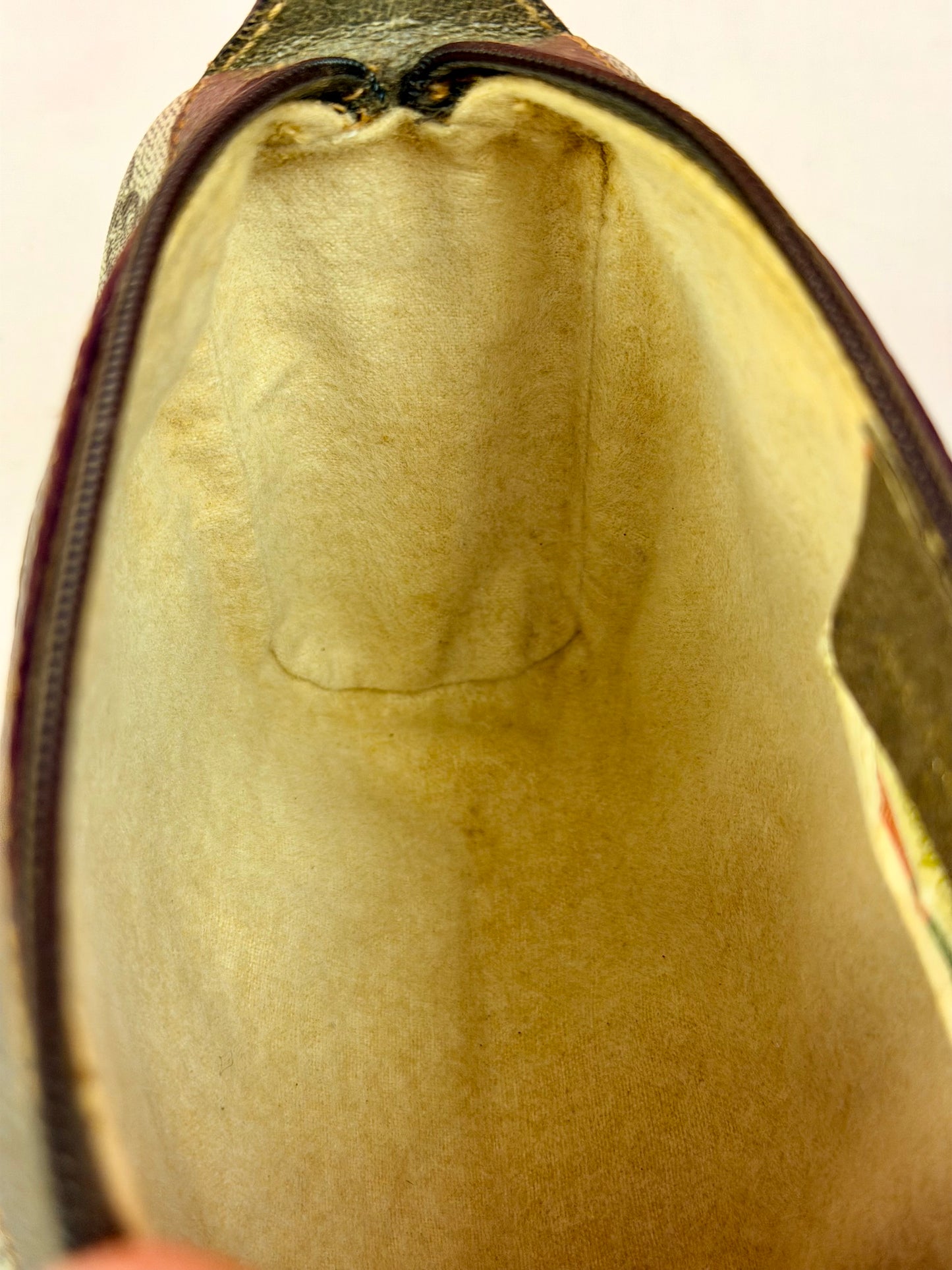 Oval Sherry Line