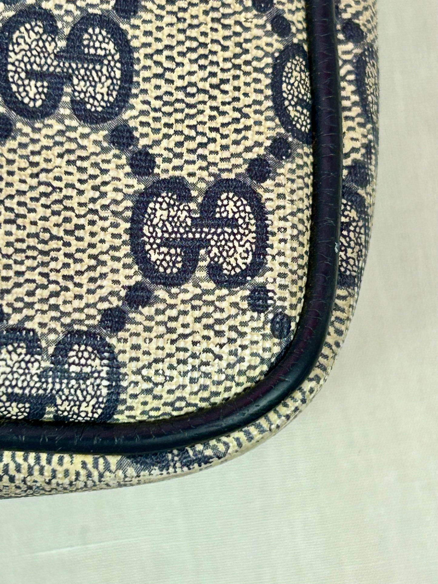 Small Navy Gucci Supreme