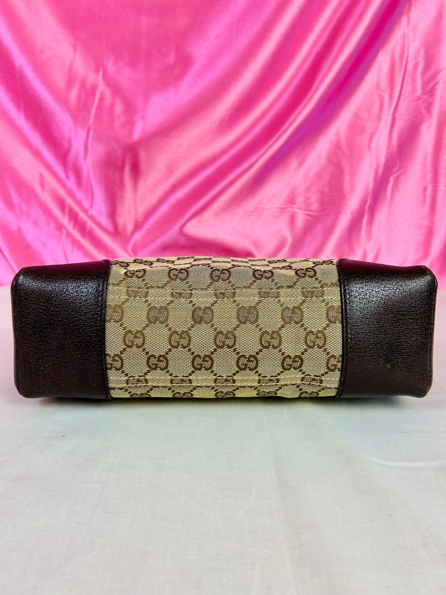Gucci Supreme Crossbody (New Model)