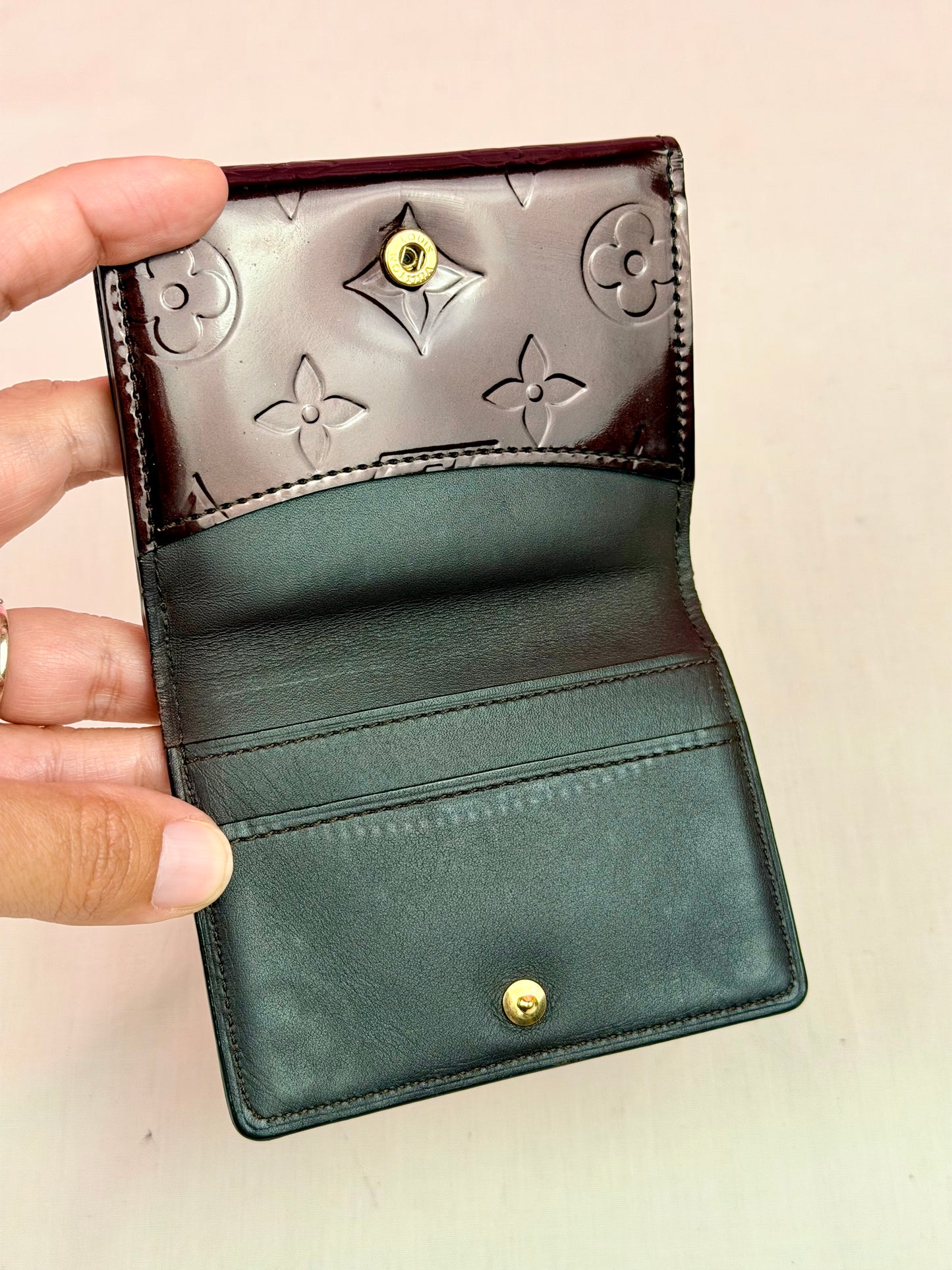 Vernis Compact Wallet