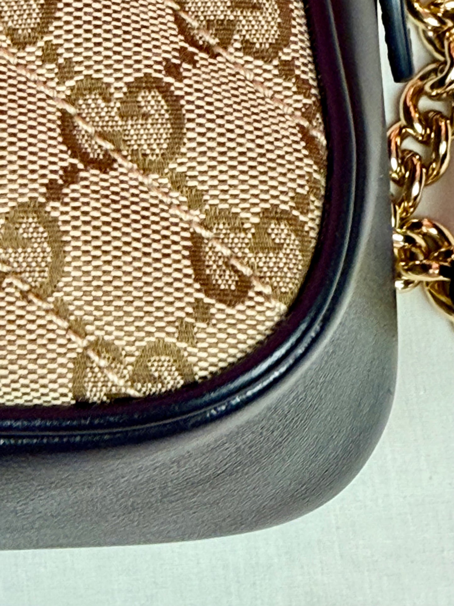 Black and Beige Small Gucci Marmont
