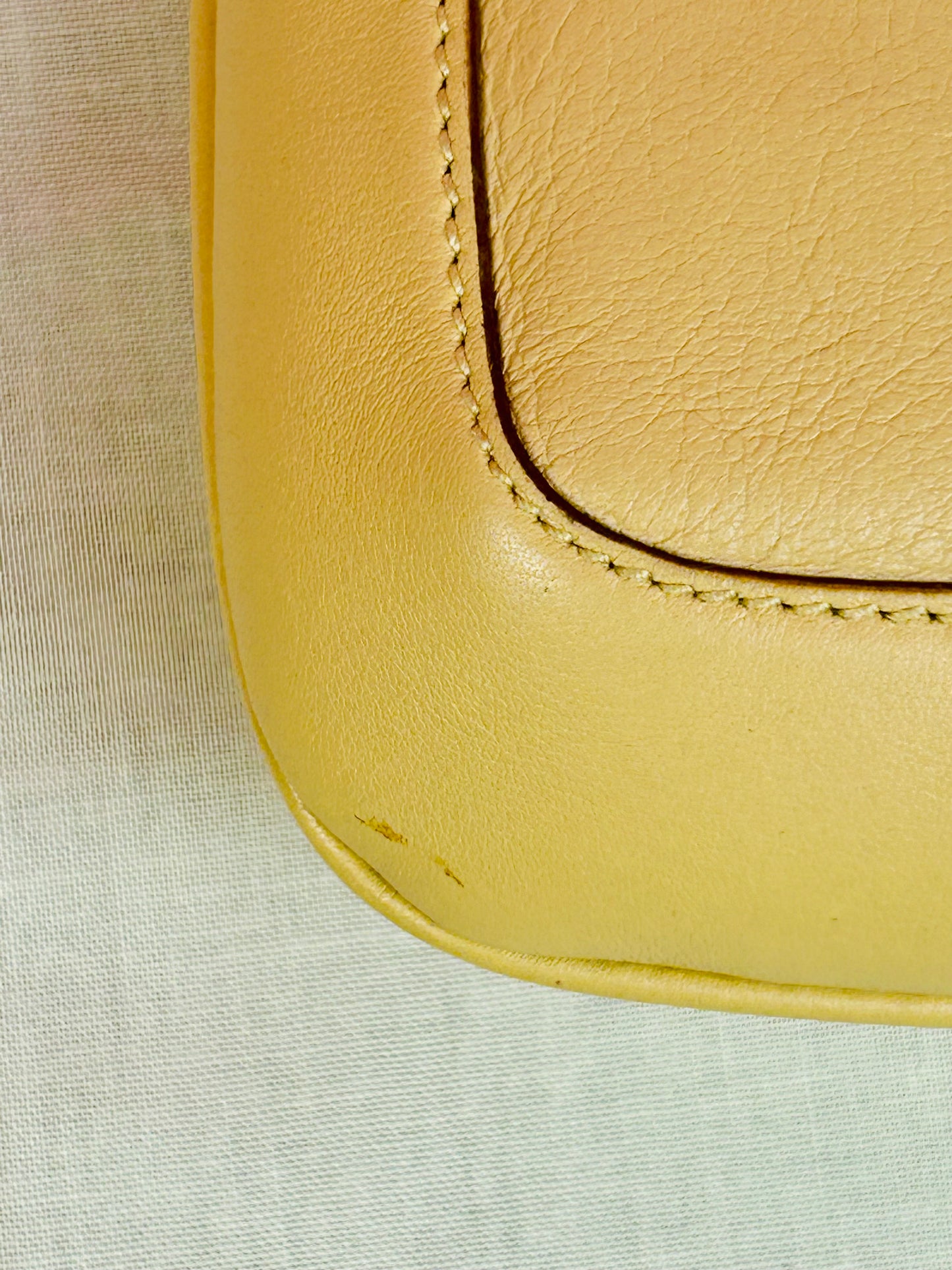 Gucci Beige Chain Shoulder Bag