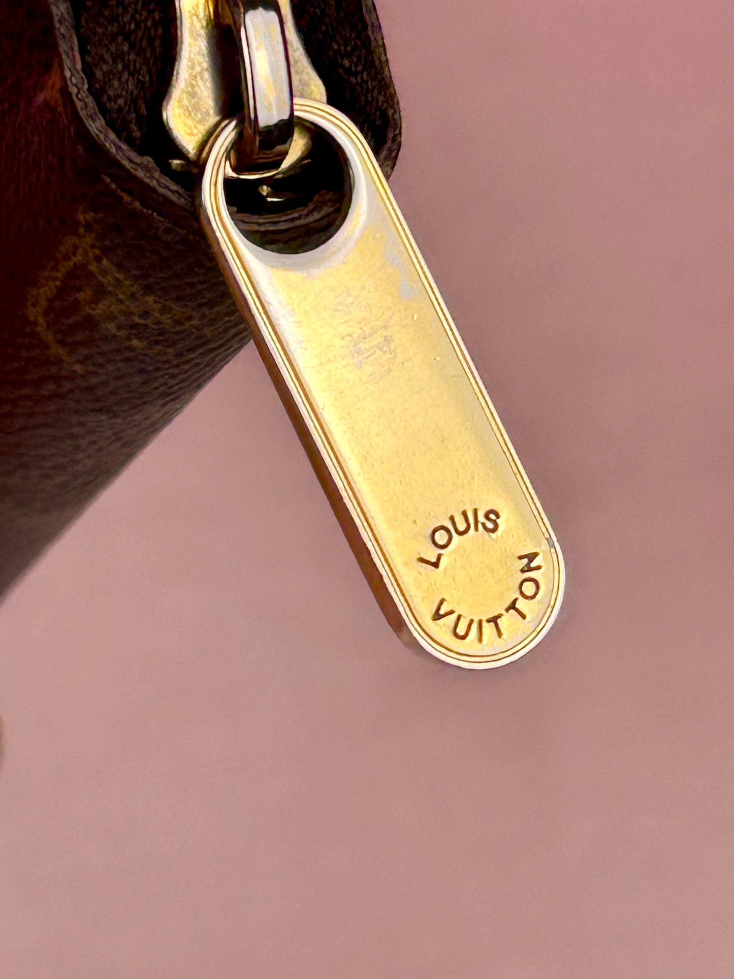 Louis Vuitton Monogram Zippy Wallet