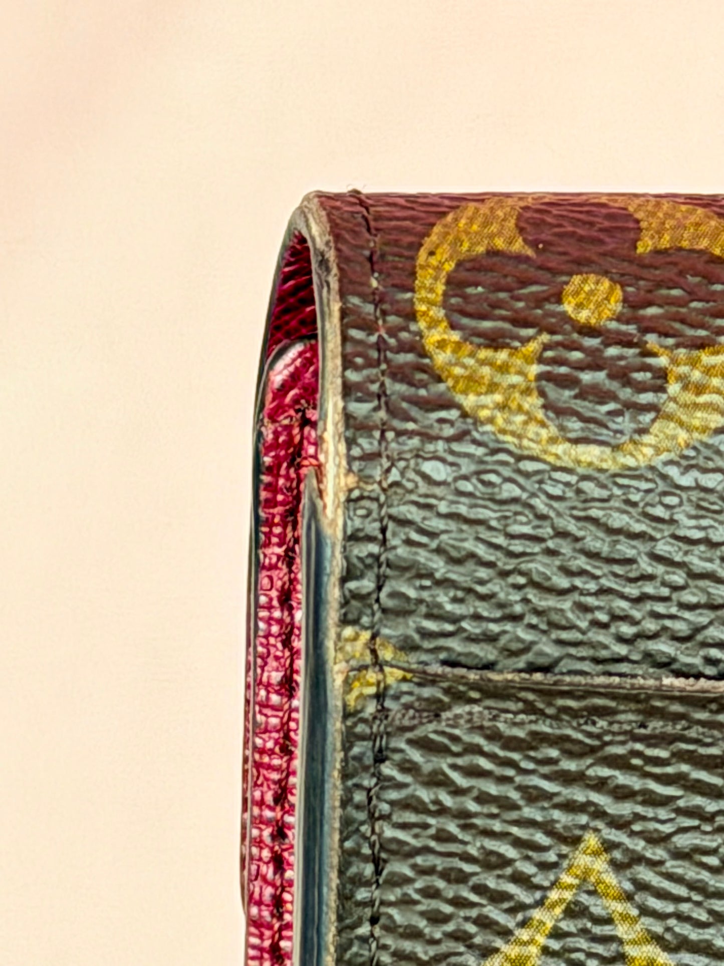 Sarah Wallet Mono/Berry