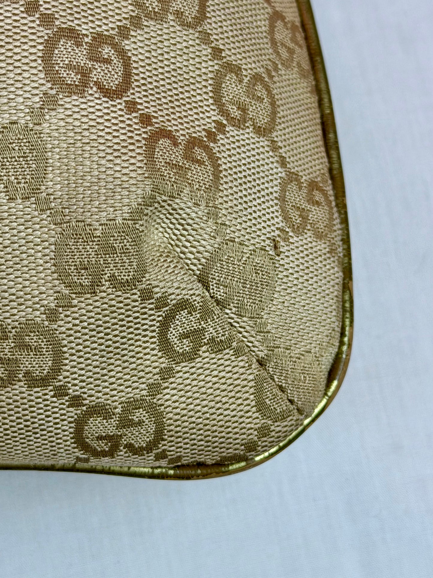 Gucci Metallic Messenger