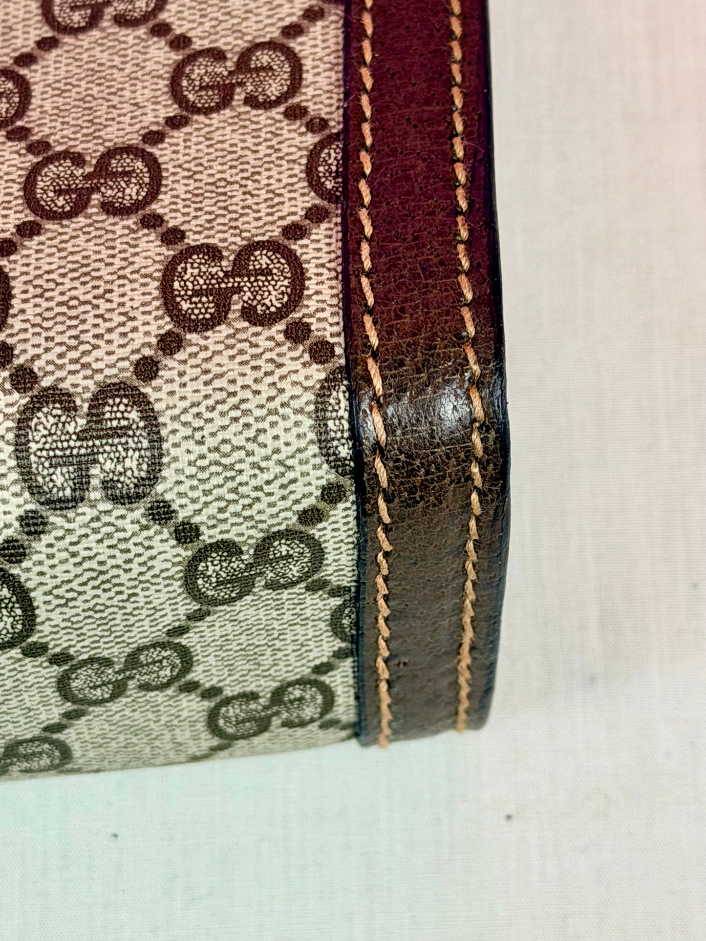Sherry Line Clutch on Chain