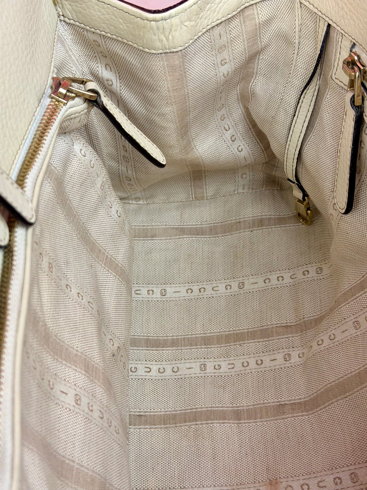 White Leather Interlocking G