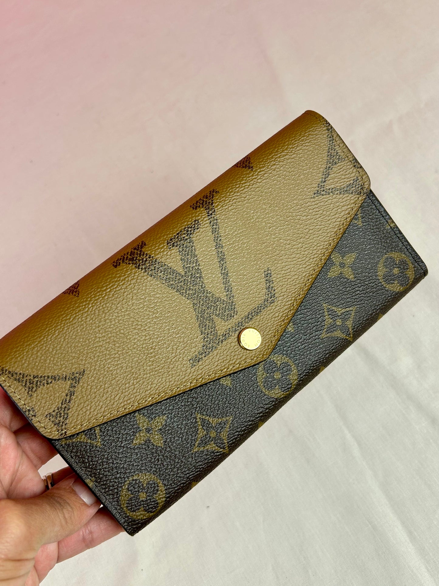 Reverse Monogram Sarah Wallet