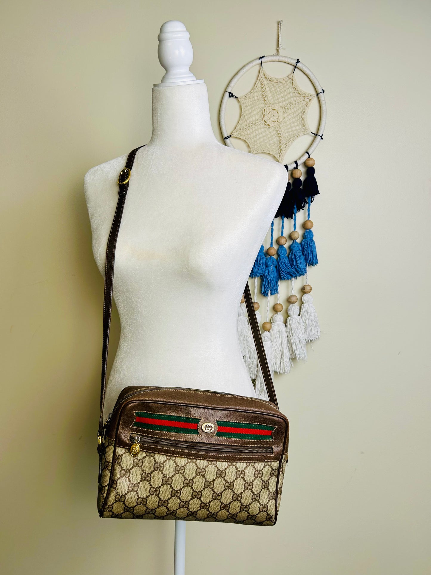 Gucci Large Sherry Line