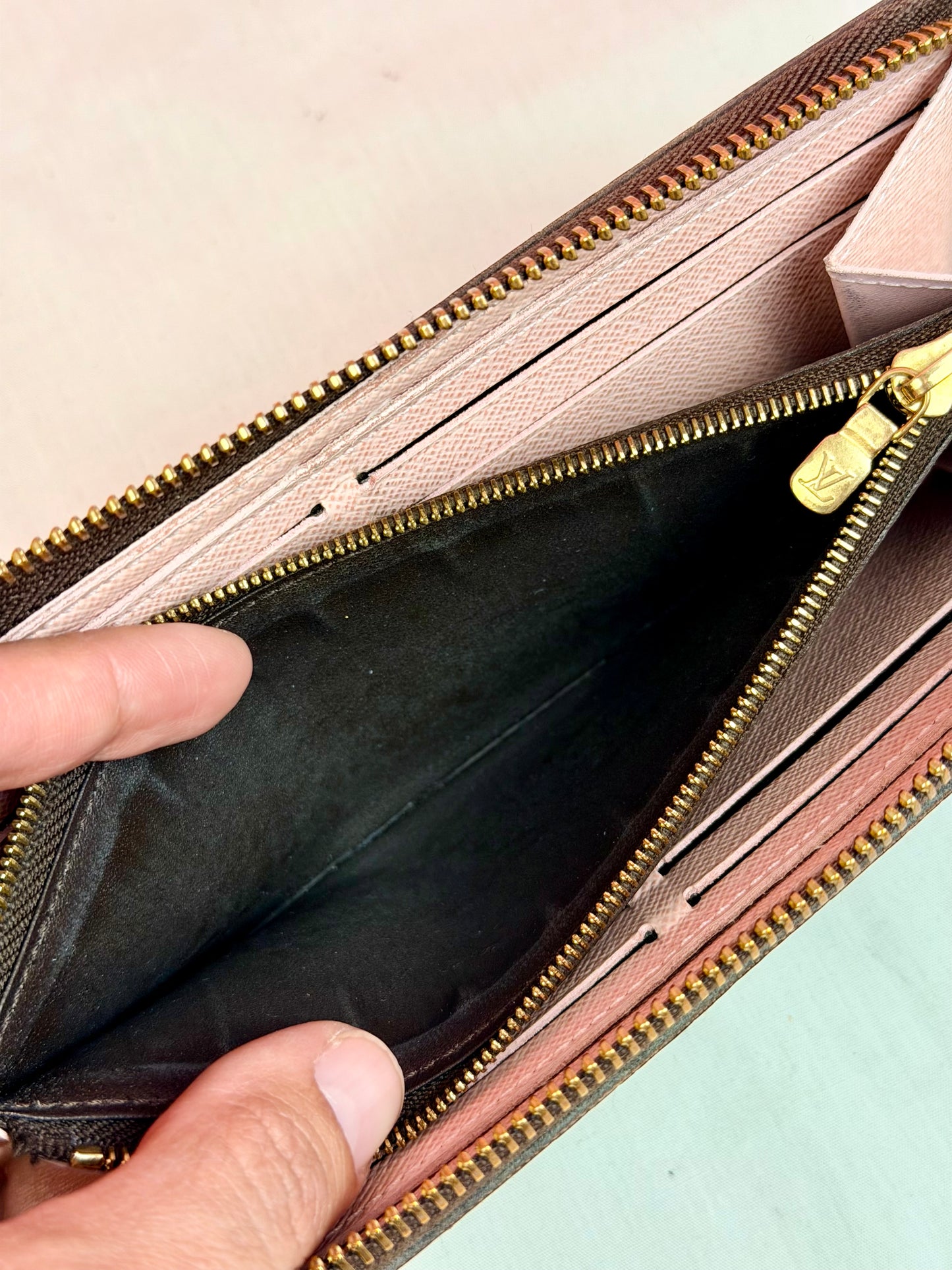 Louis Vuitton Clemence Wallet in Mono/Rose