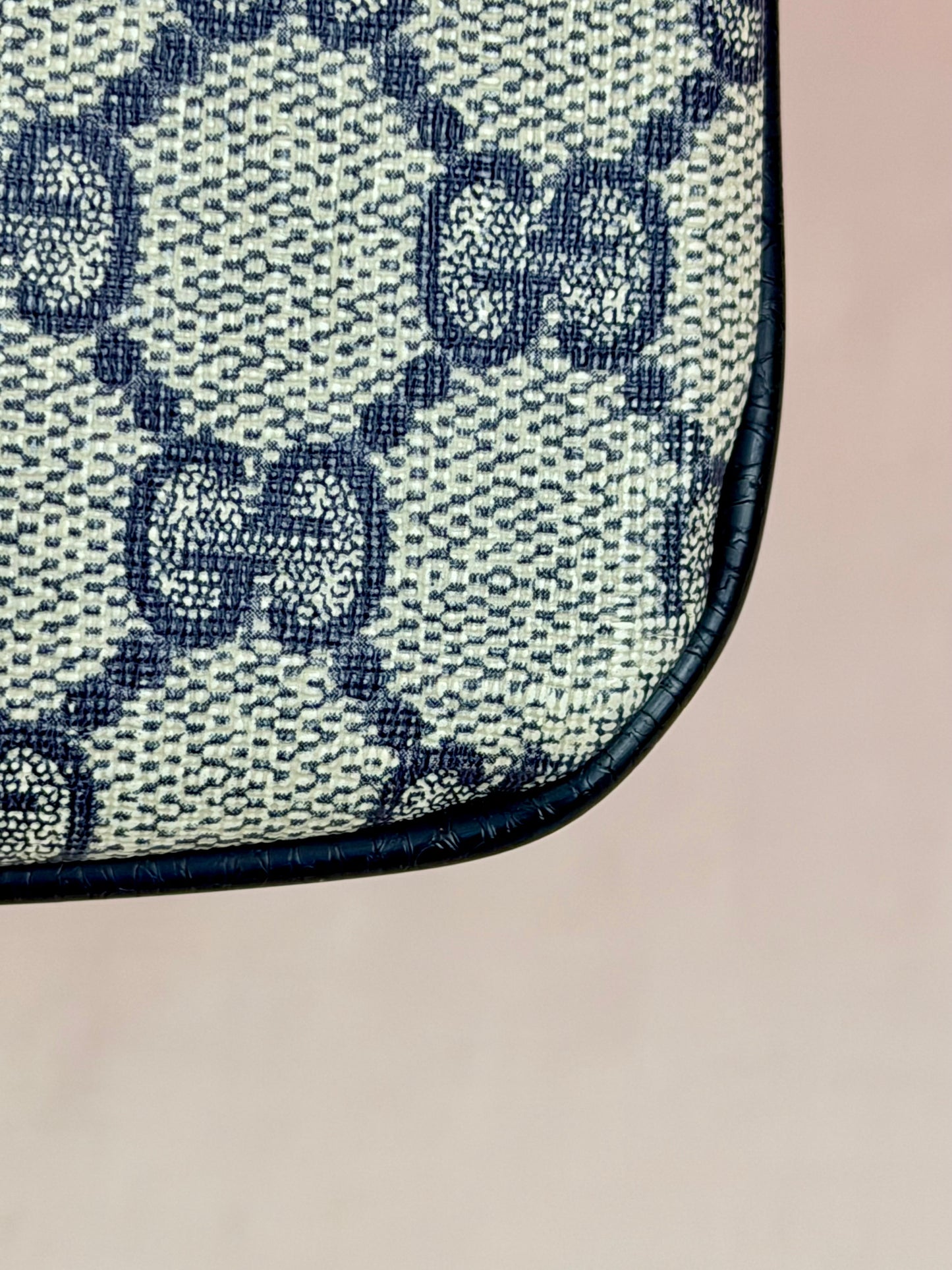 Gucci Navy Sherry Line Dome