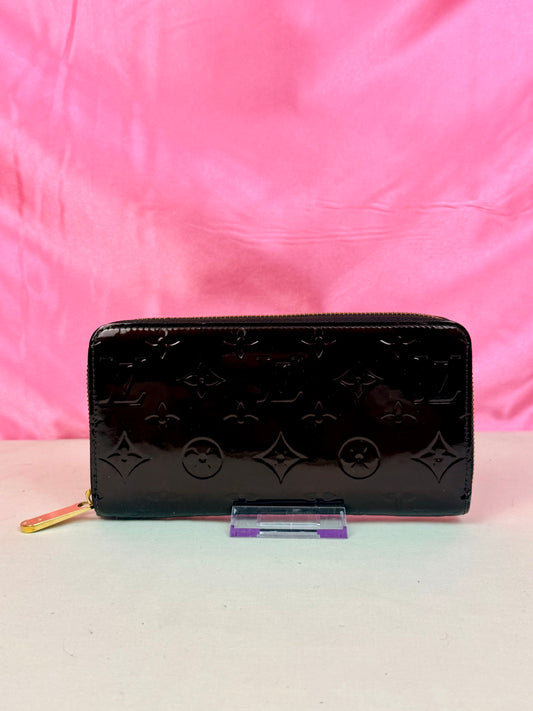 Amarathe Vernis Zippy Wallet