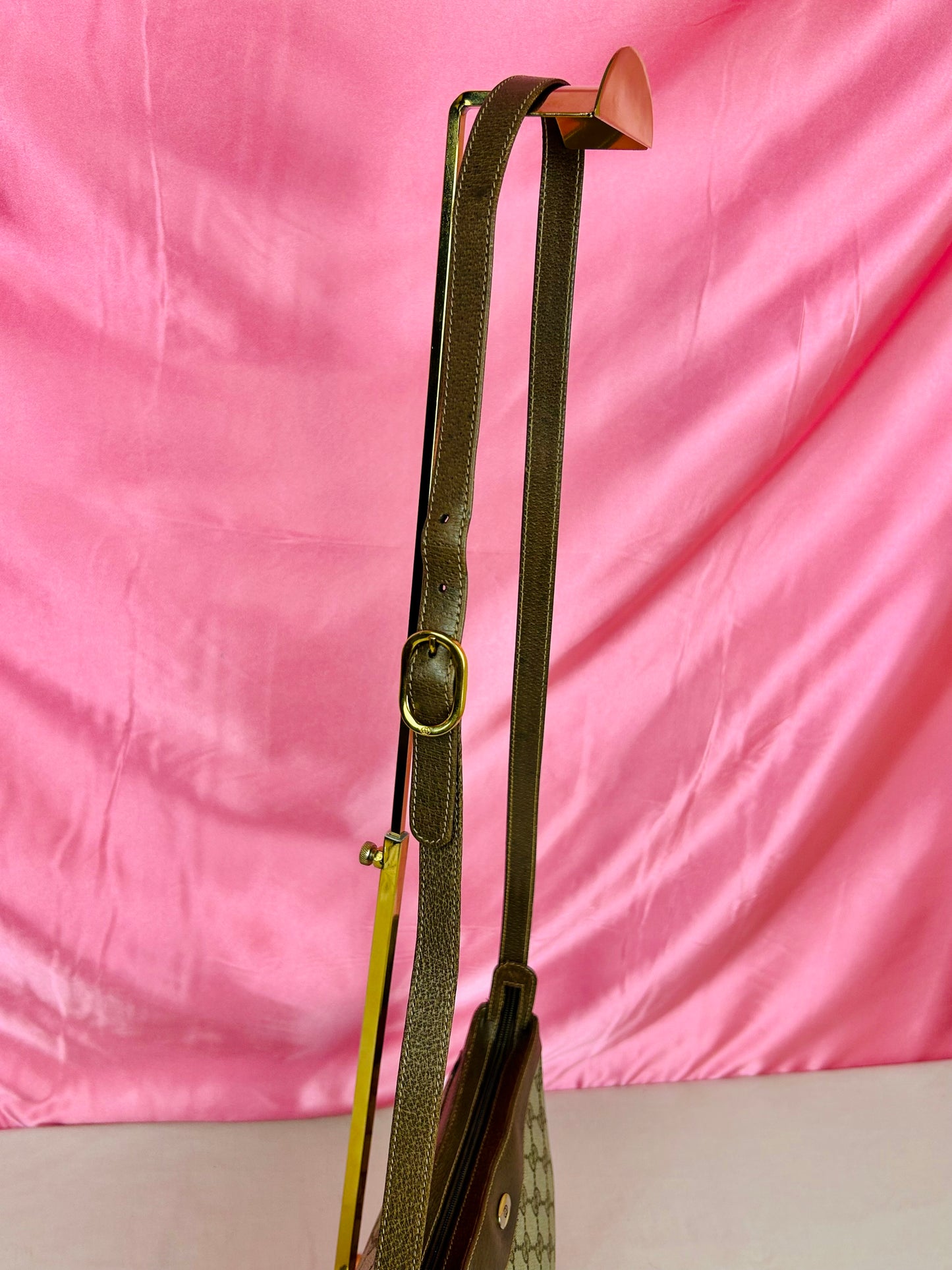 Medium Vintage Supreme