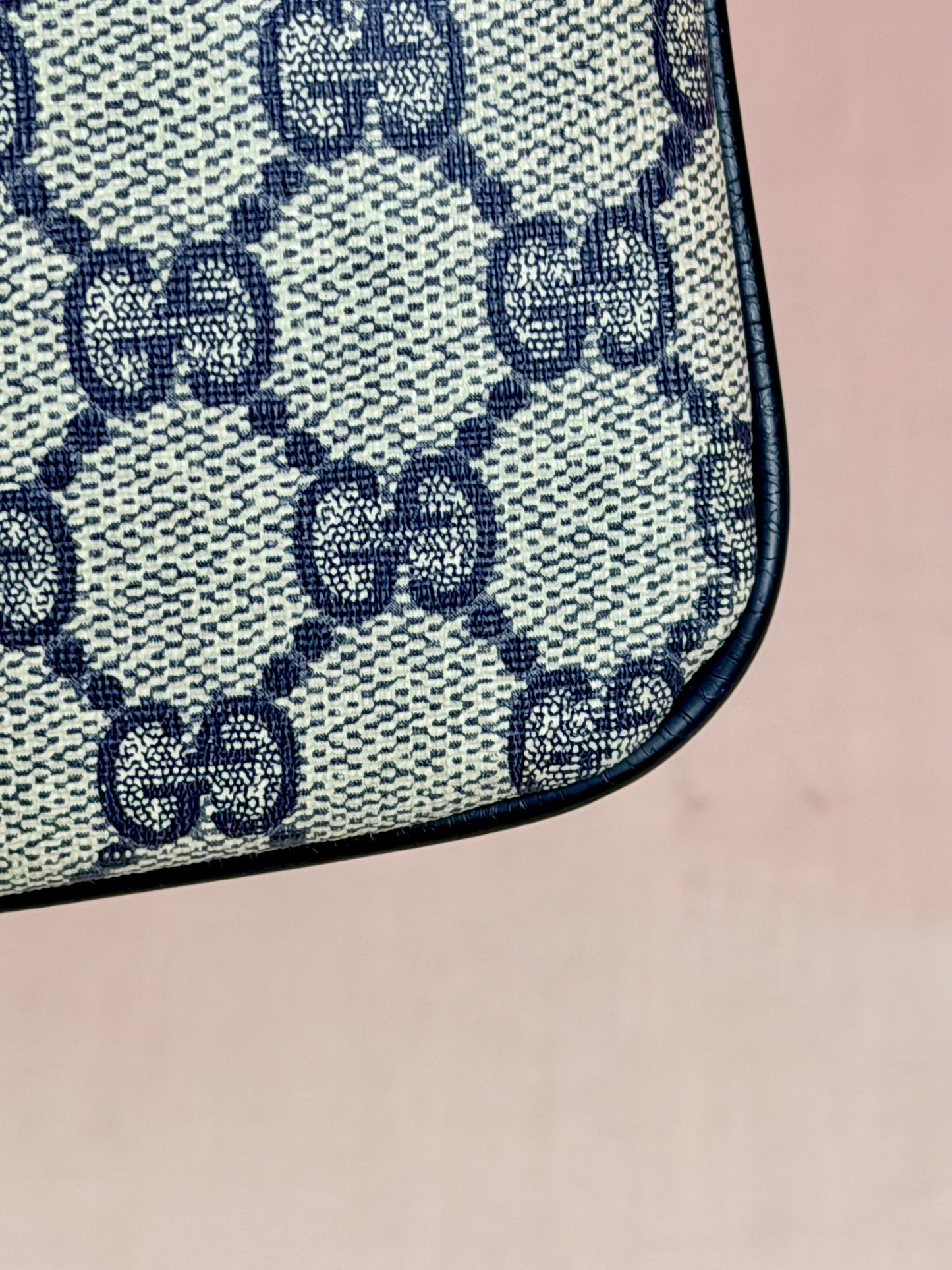 Gucci Navy Sherry Line Dome