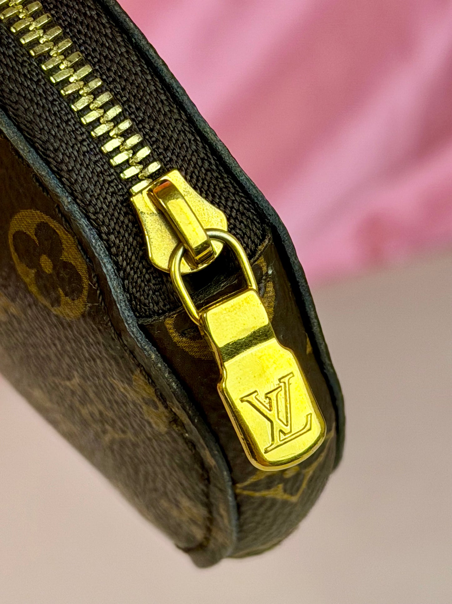 Round Coin Pouch