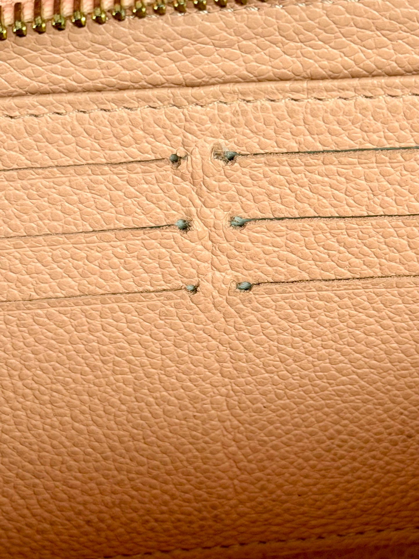 Rose Zippy Empreinte Wallet