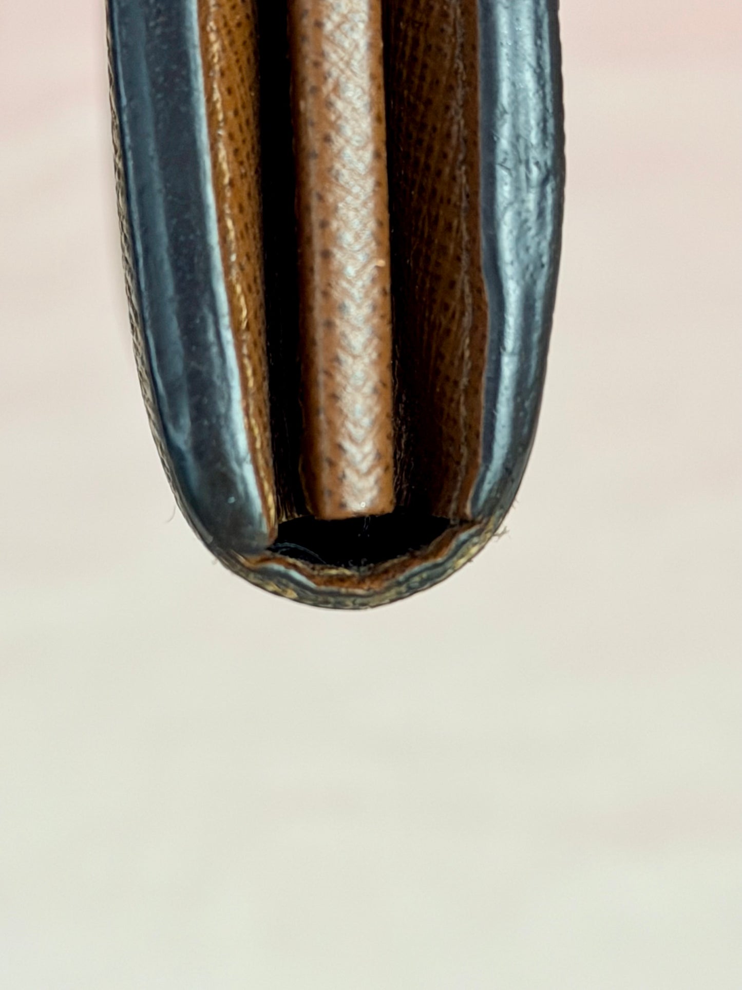 Sarah Wallet NM in Mono/Brown