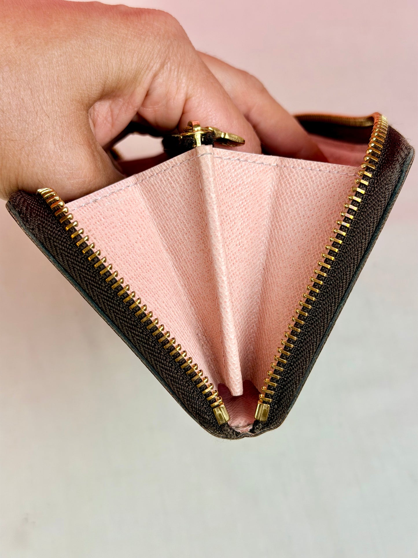 Louis Vuitton Clemence Wallet in Mono/Rose