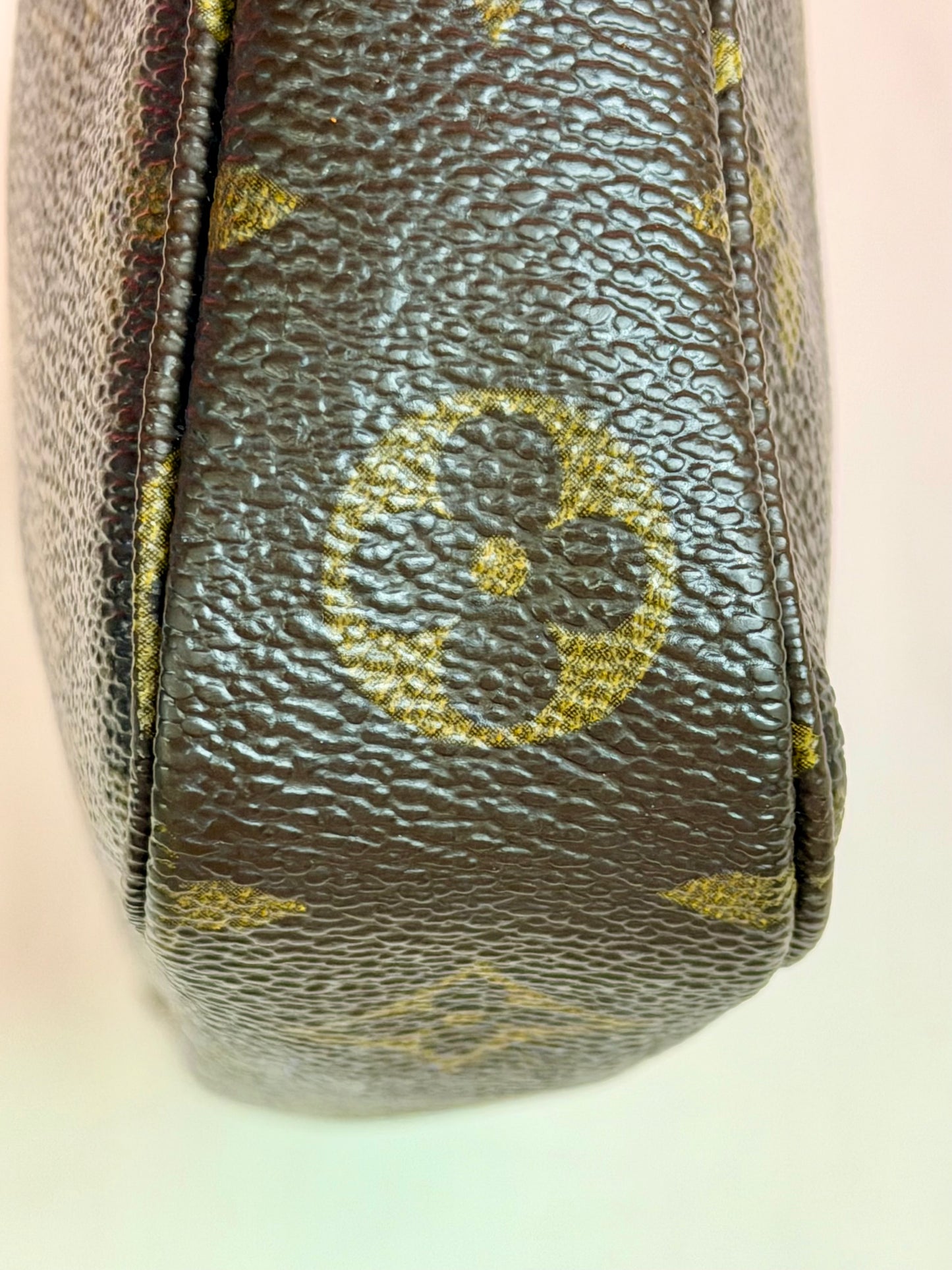 Pochette Accessories