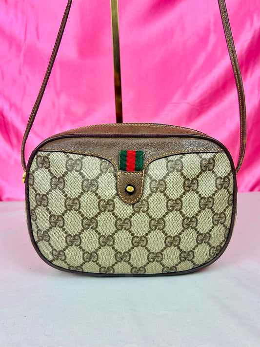 Small Round Gucci Sherry Line