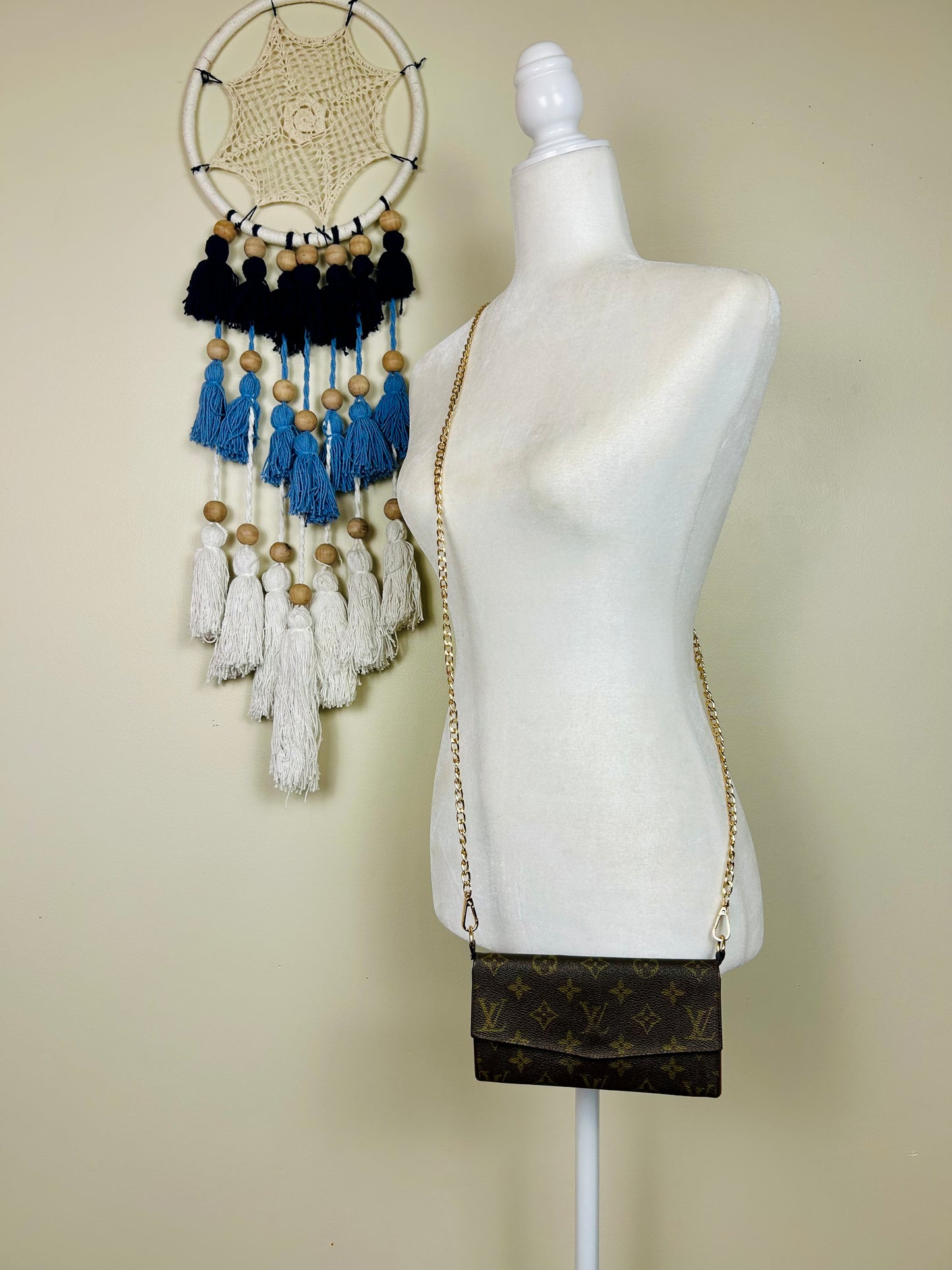 Vintage Wallet in Monogram