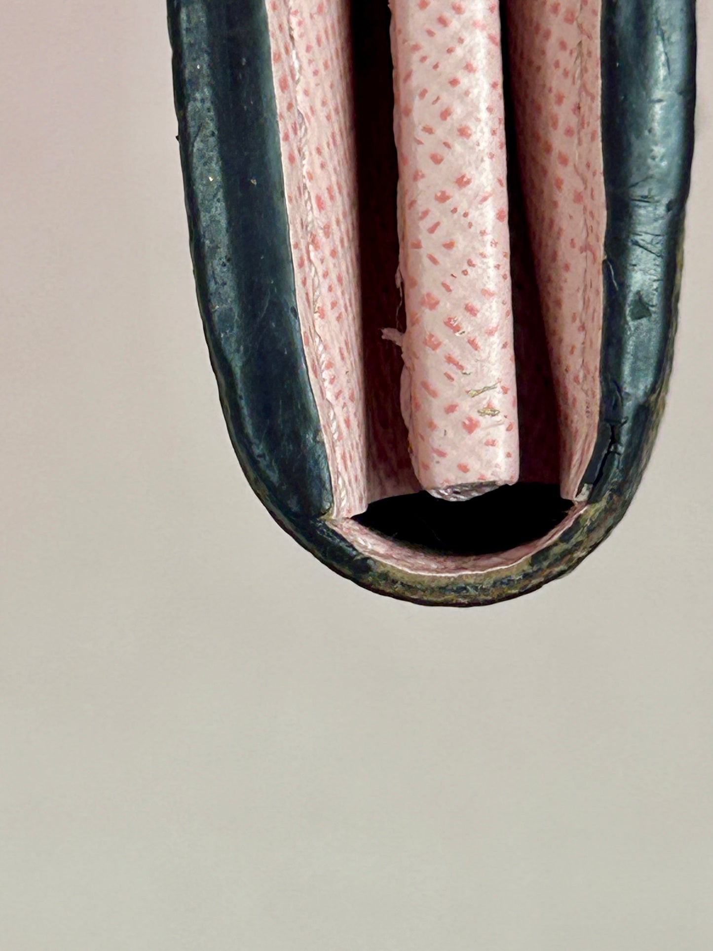 Sarah Wallet NM in Monogram/Rose