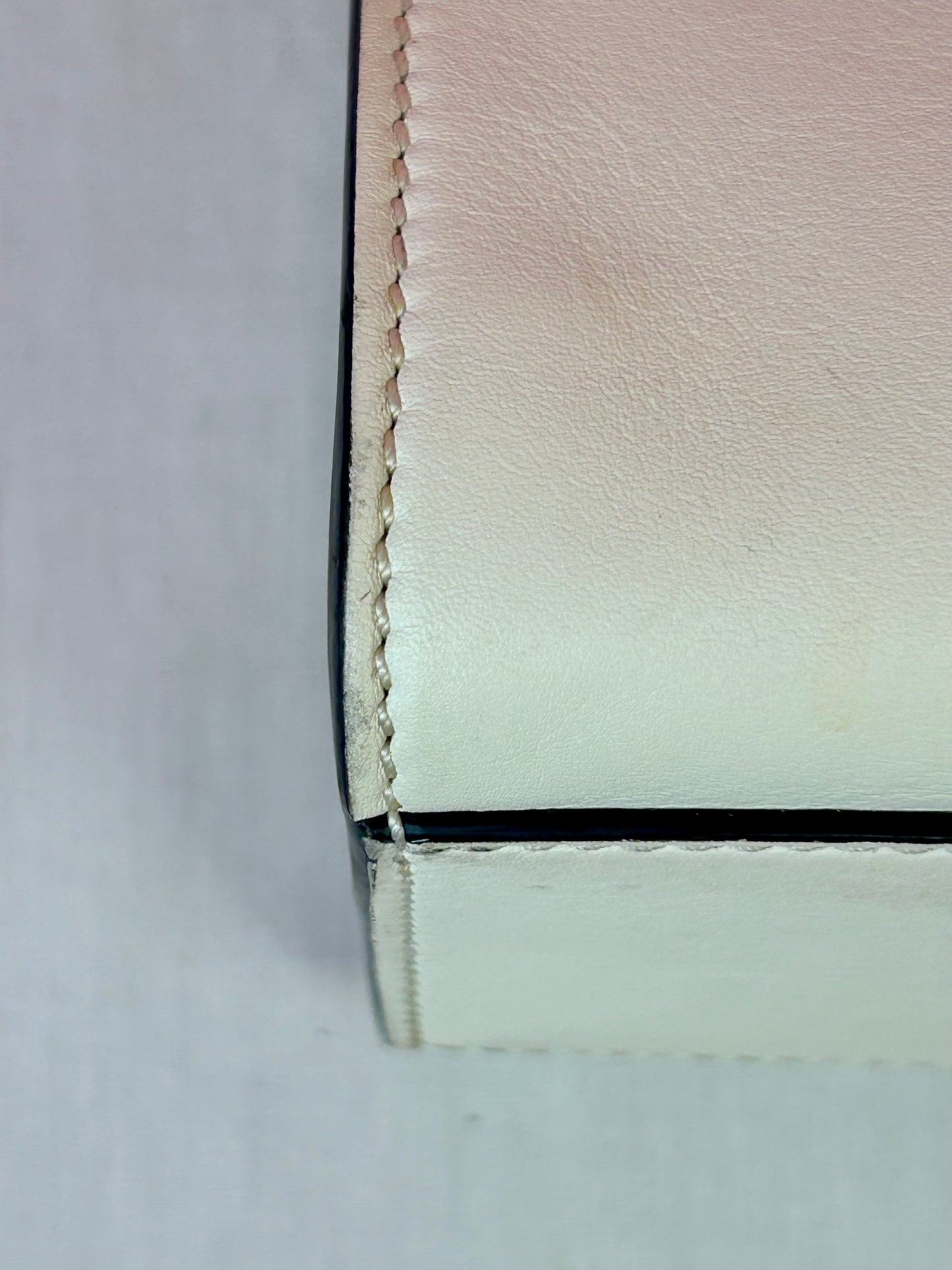 Small White Gucci Ribbon Tote