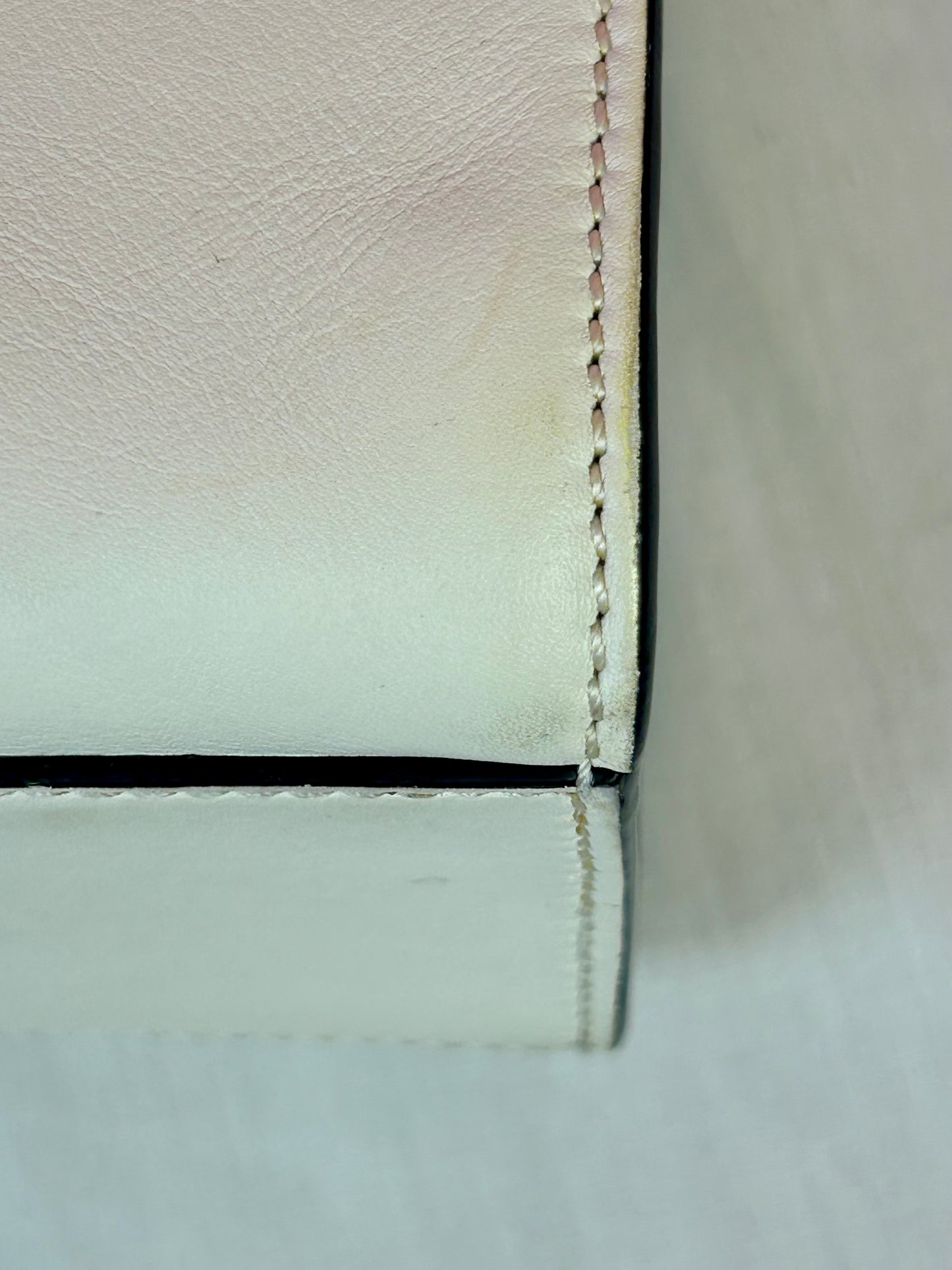 Small White Gucci Ribbon Tote