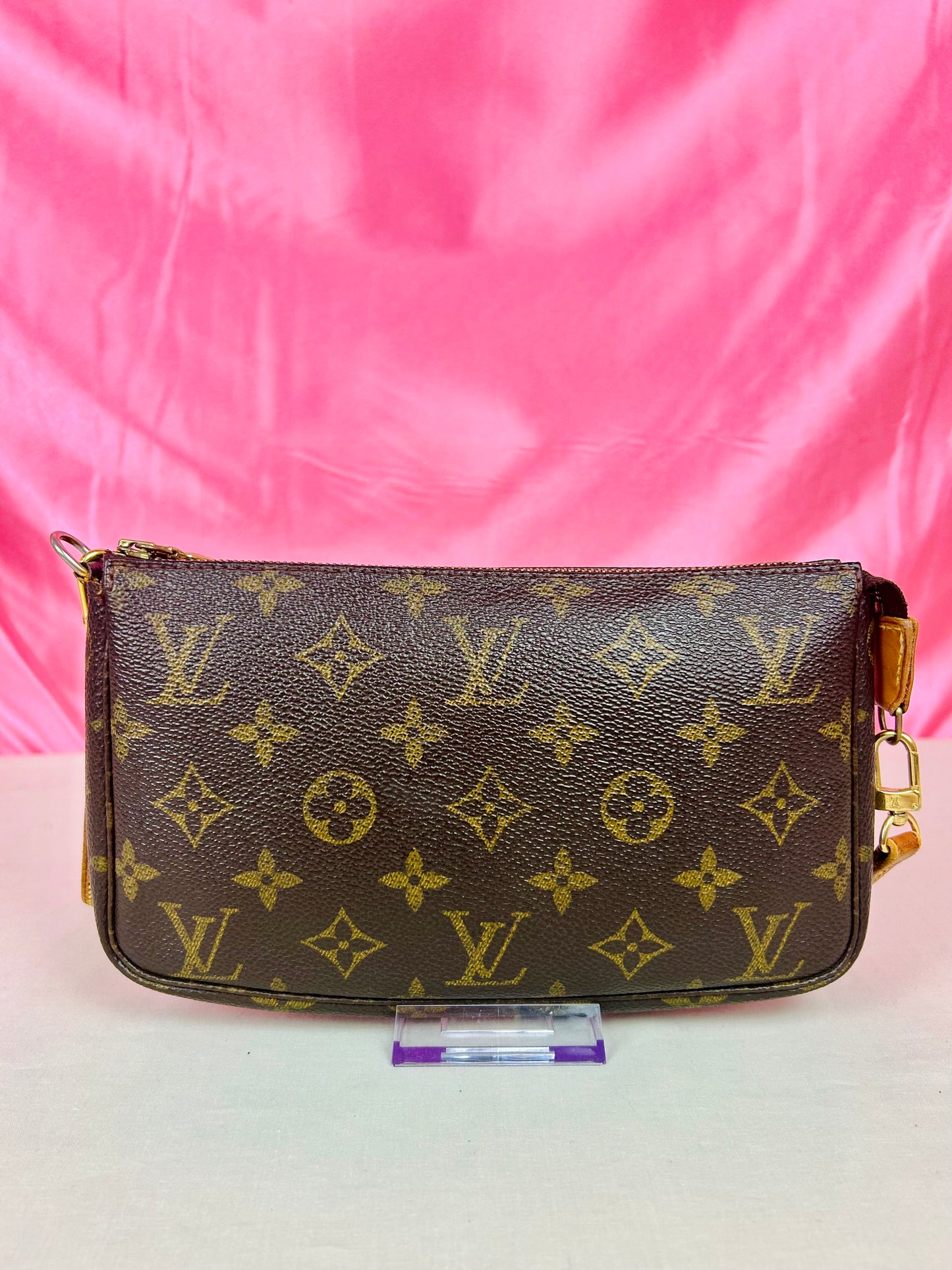 Pochette Accessories