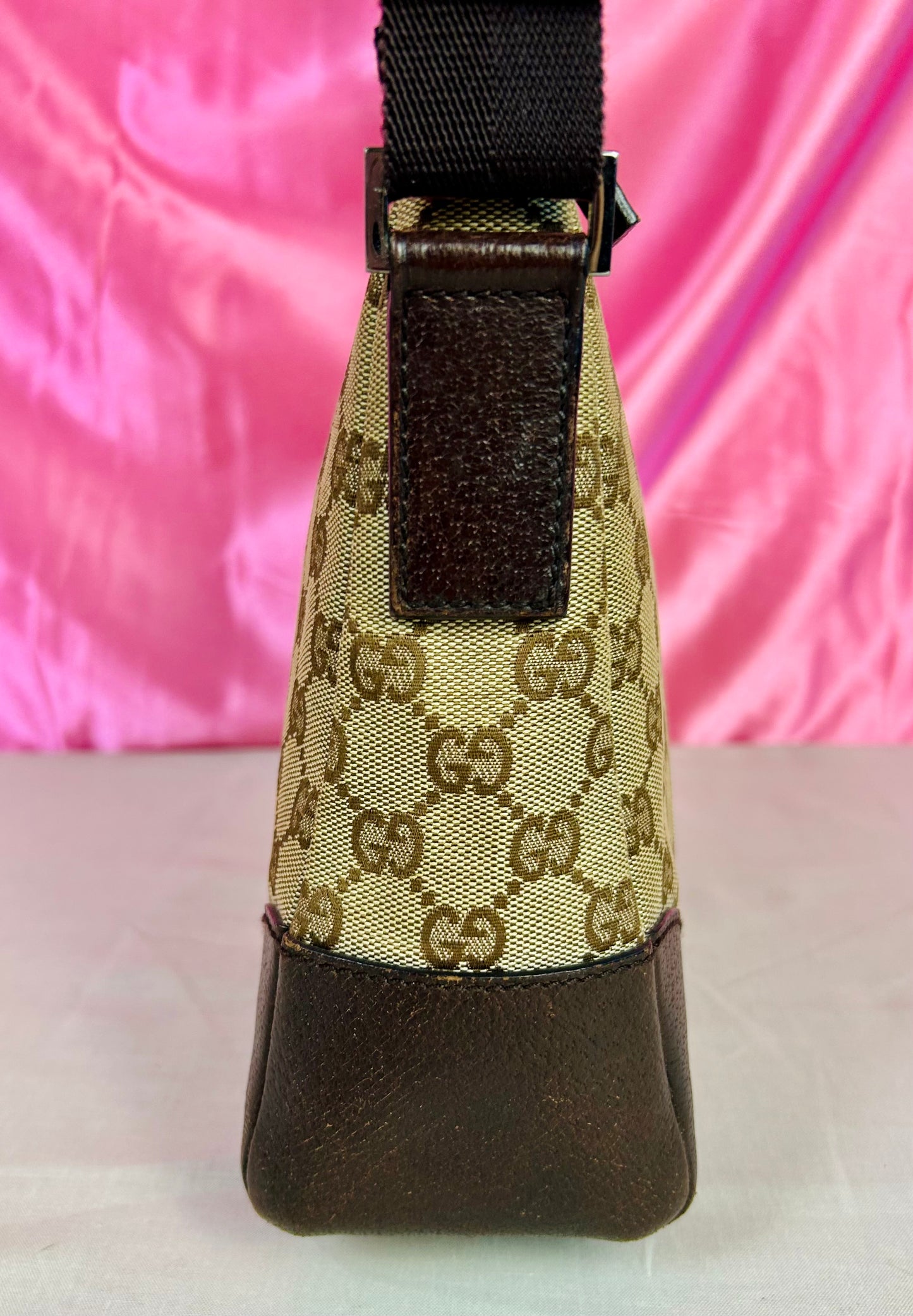 Gucci Supreme Crossbody (New Model)