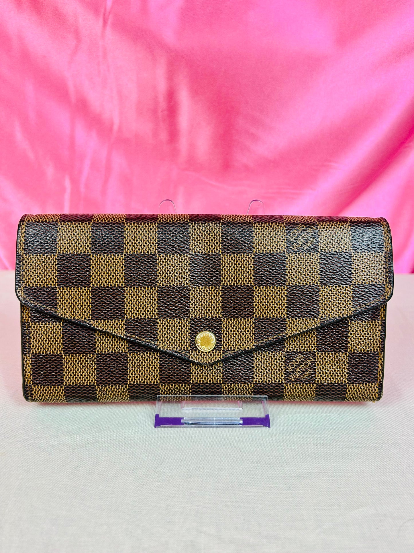 New Model Sarah Wallet in DE