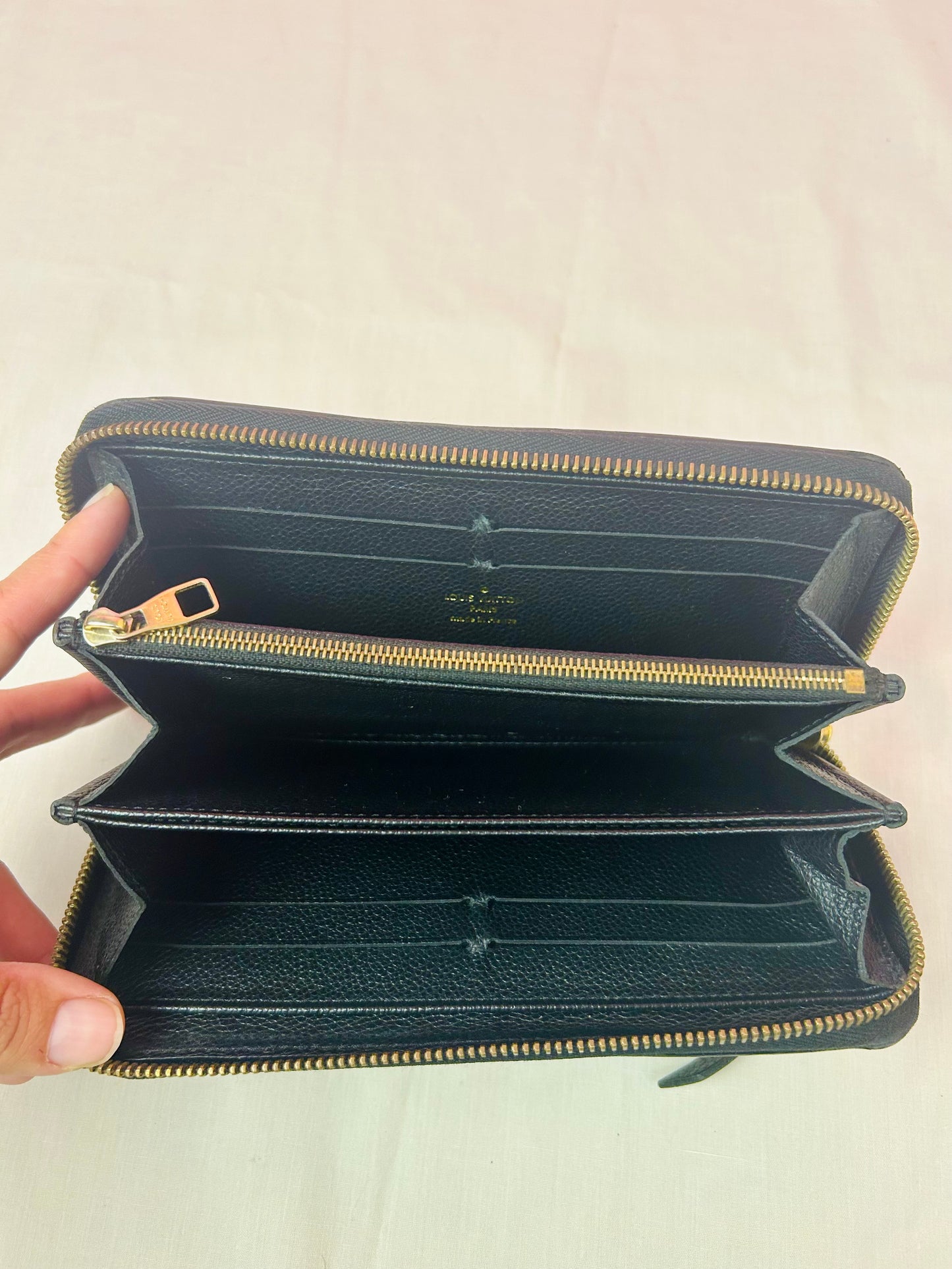 Black Empreinte Zippy Wallet