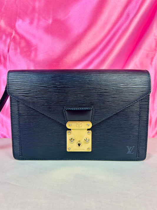 Louis Vuitton Dragonne Clutch – Black Epi Leather