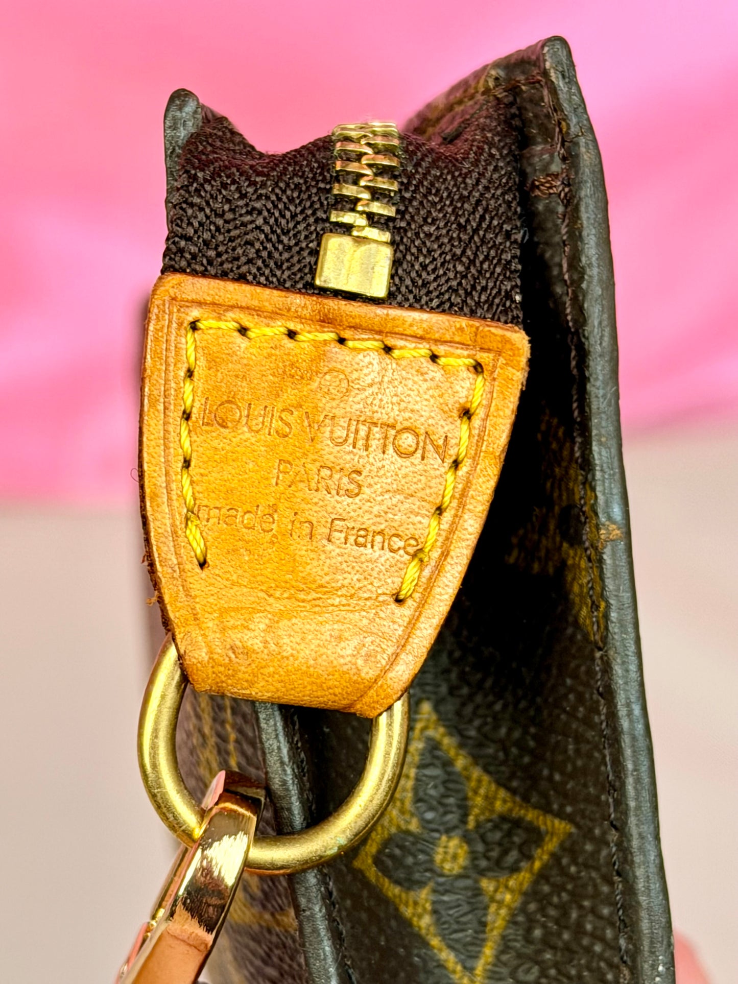 Bucket Pouch GM on Chain