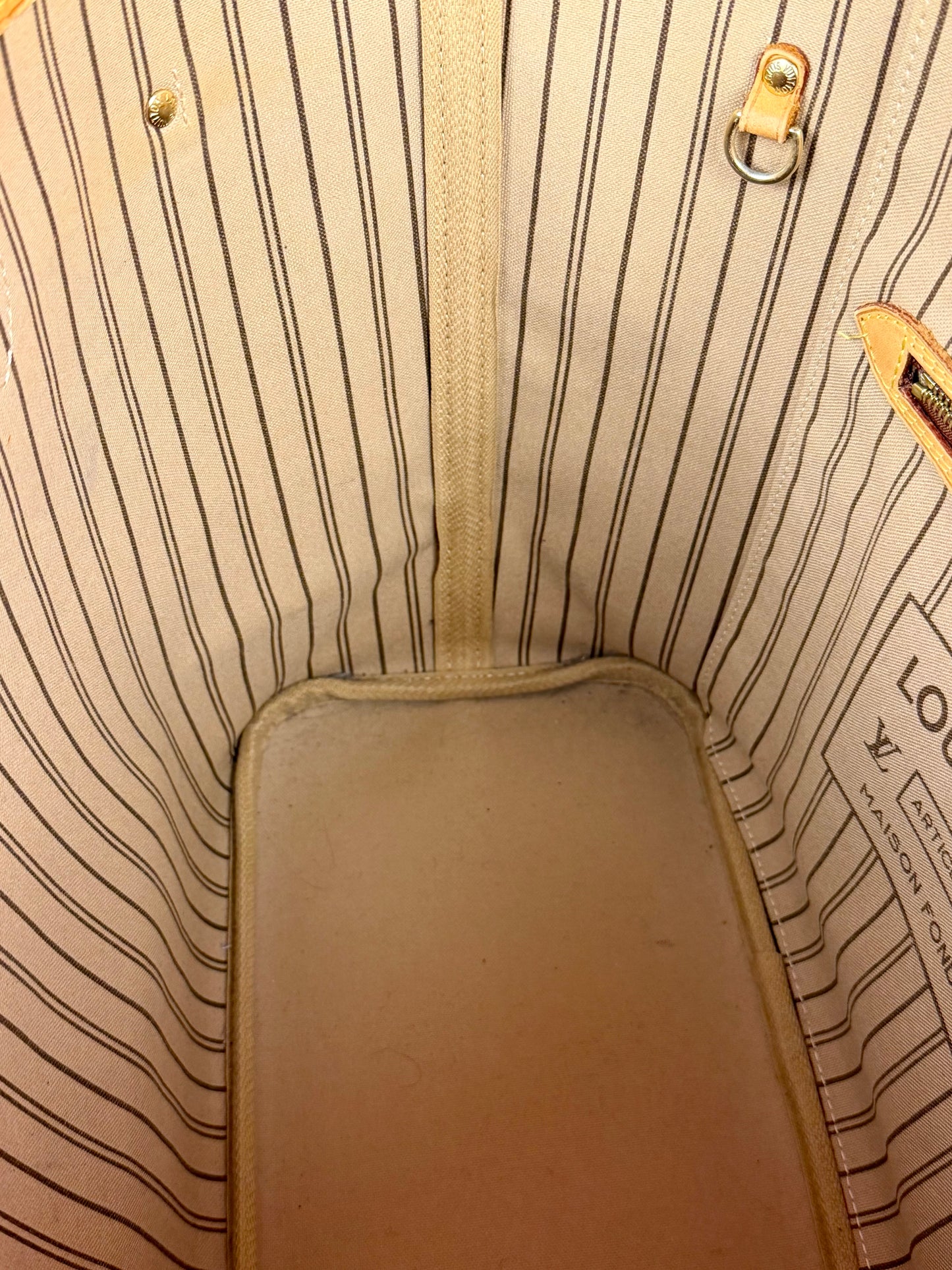 Neverfull MM in Monogram/Beige