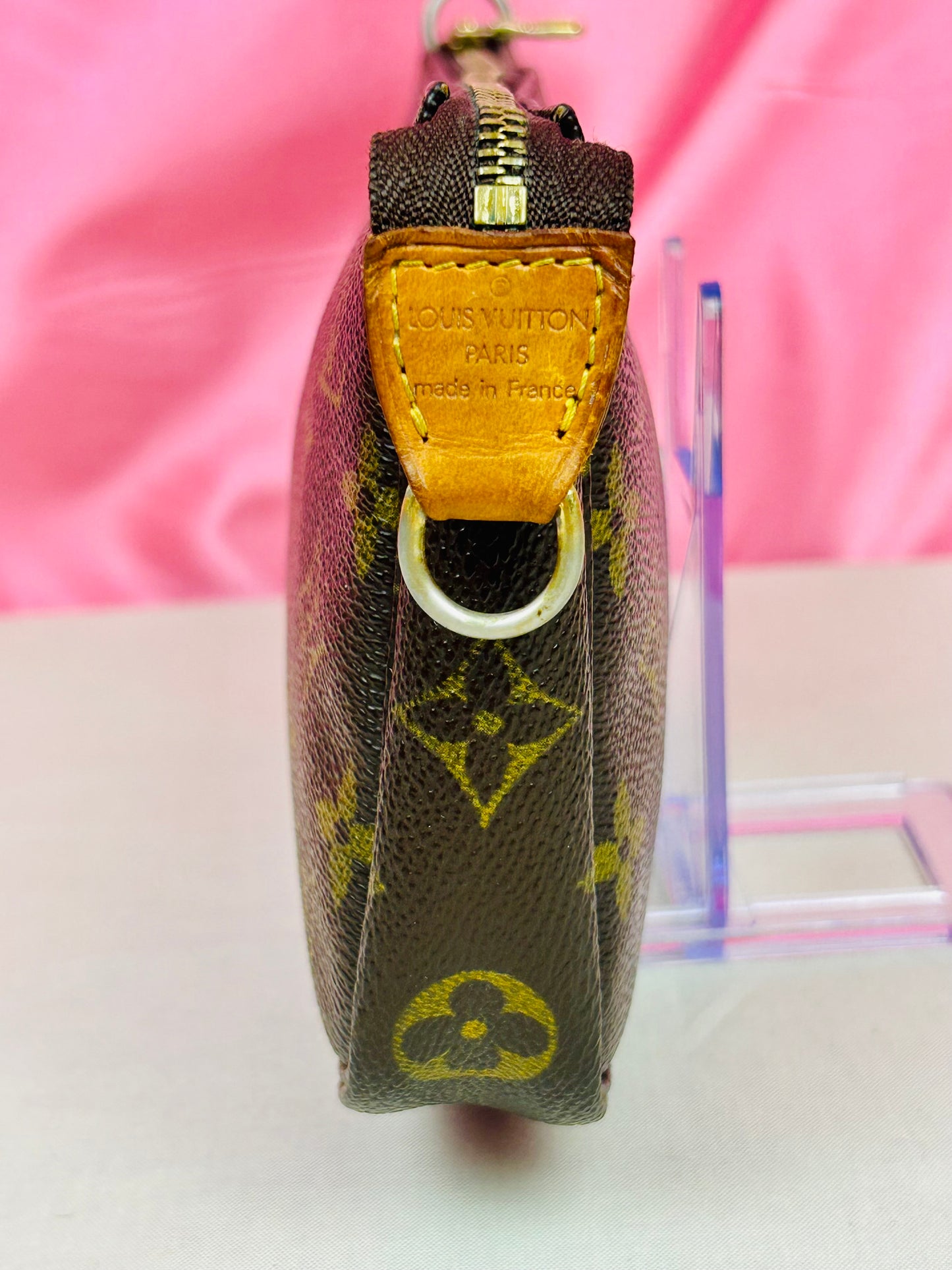 Pochette Accessories