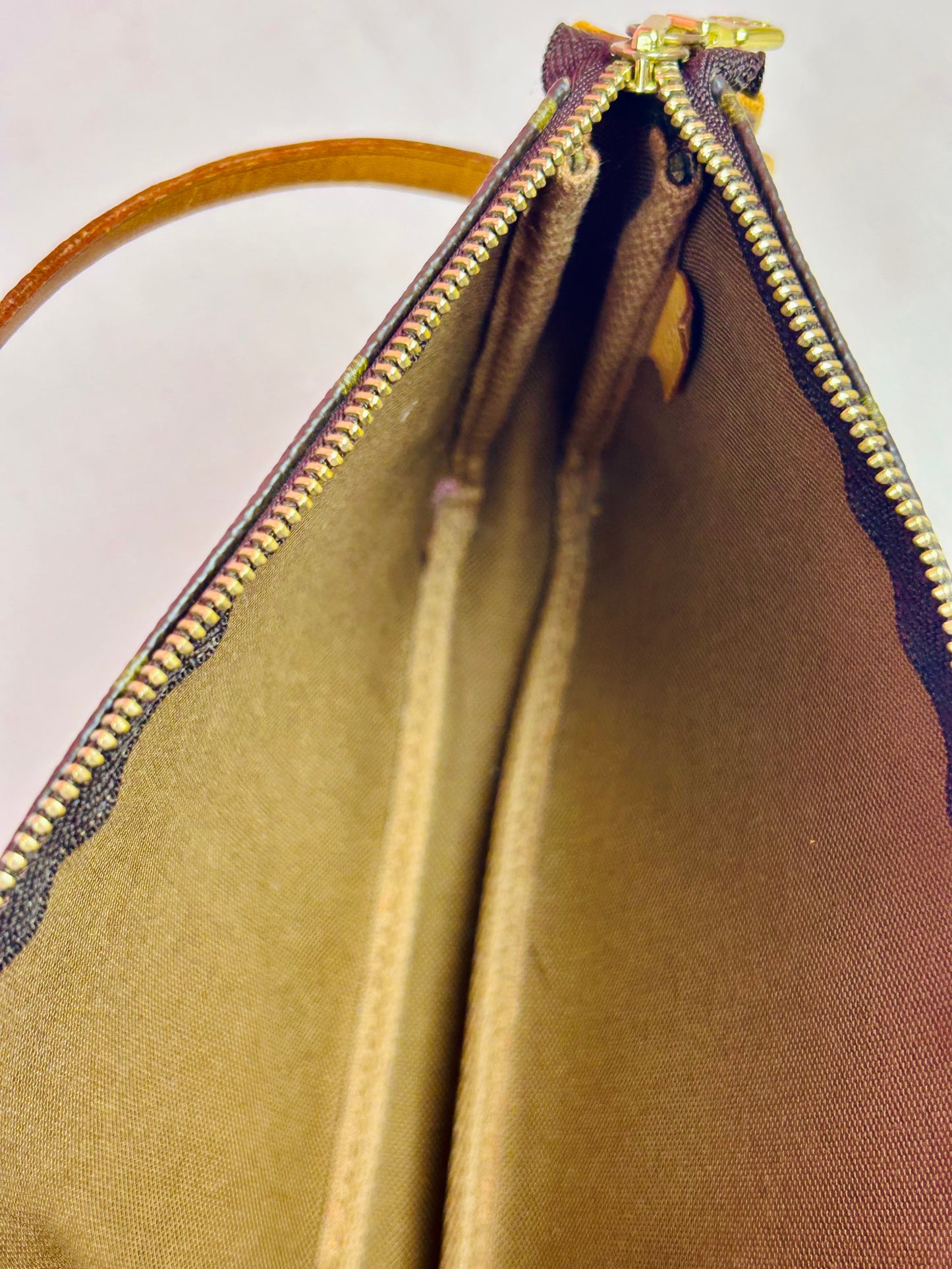 Pochette Accessories