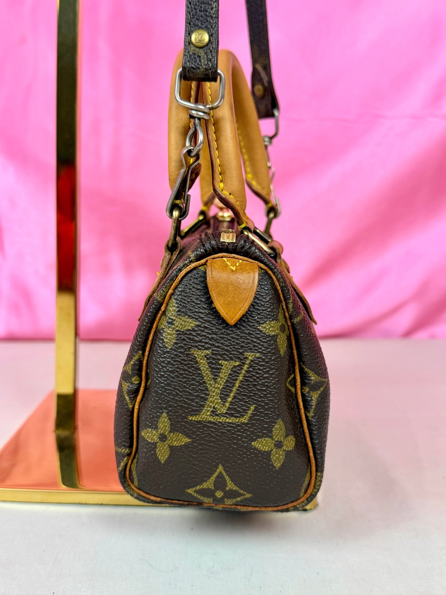 Mini Speedy HL with Strap