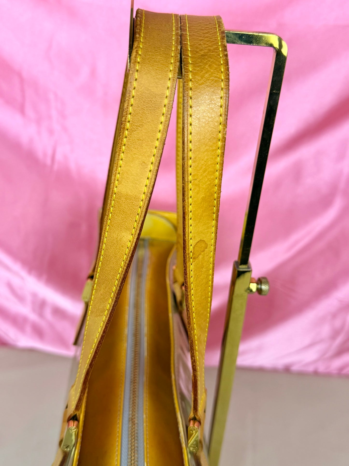 Colombus Tote in Green Vernis