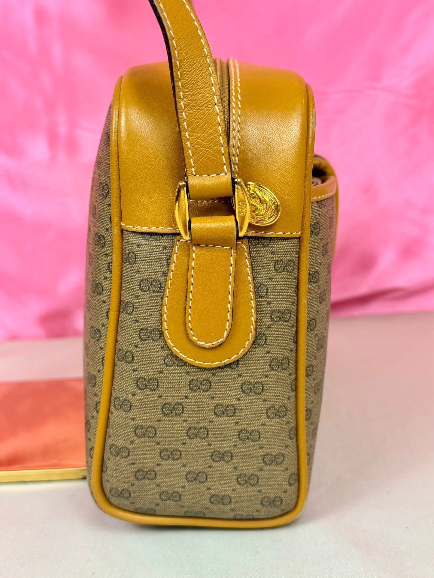 MicroGG Sherry Line with Pouch