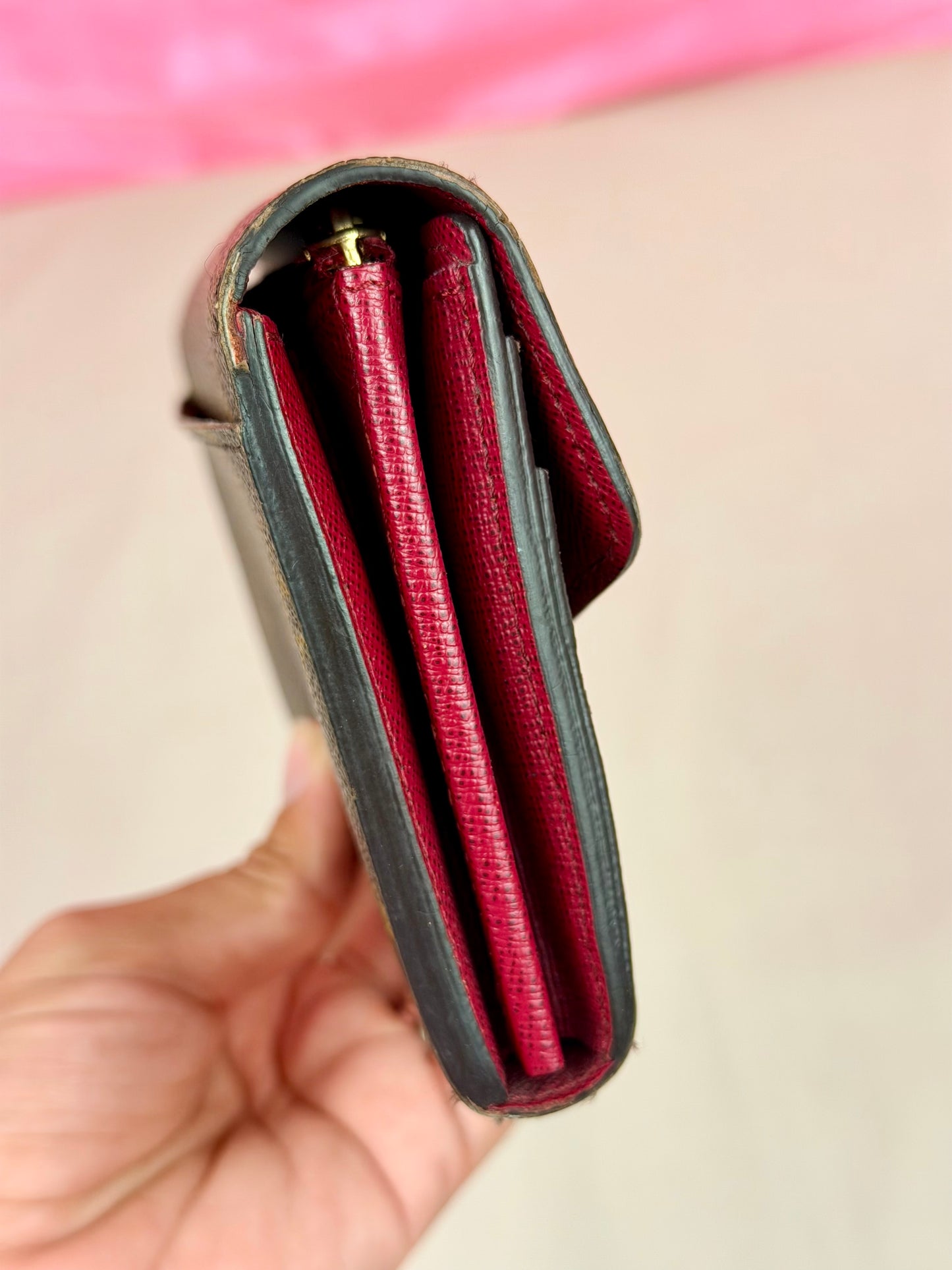 Sarah Wallet Mono/Berry